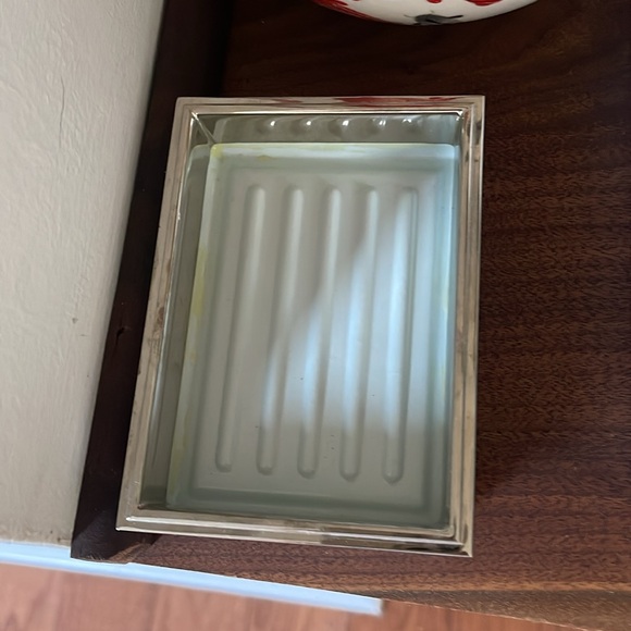 Restoration Hardware enamel vanity tray and soap dish set - Picture 6 of 8